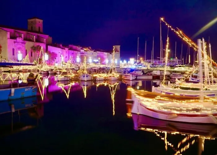 Beau T2 Tout Equipe Sur Le Port, Centre Ville